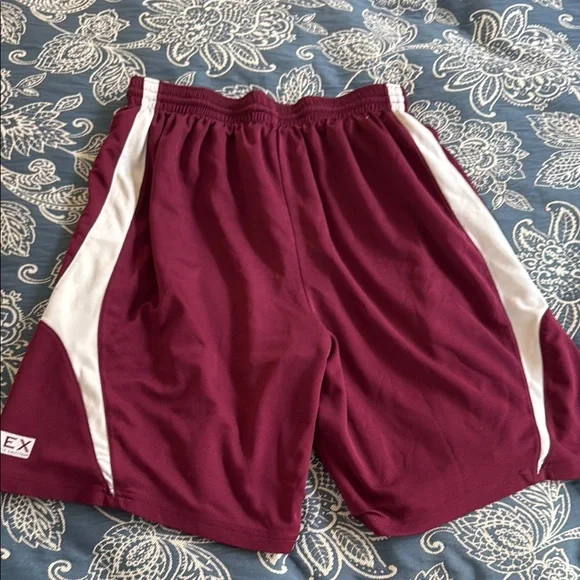 Maroon and White Men Shorts -L - Picture 3 of 9